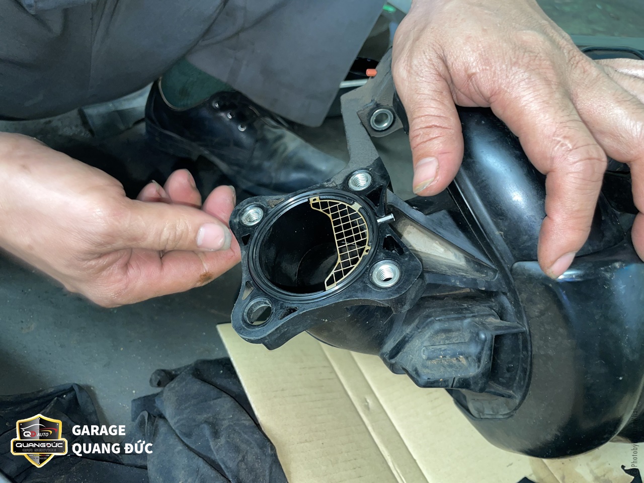 ĐẠI TU ĐỘNG CƠ TOYOTA CAMRY BỊ HẾT NƯỚC LÀM MÁT GÂY QUÁ NHIỆT BAO NHIÊU TIỀN?