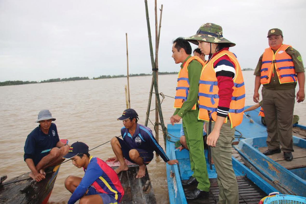 áo phao cứu hộ