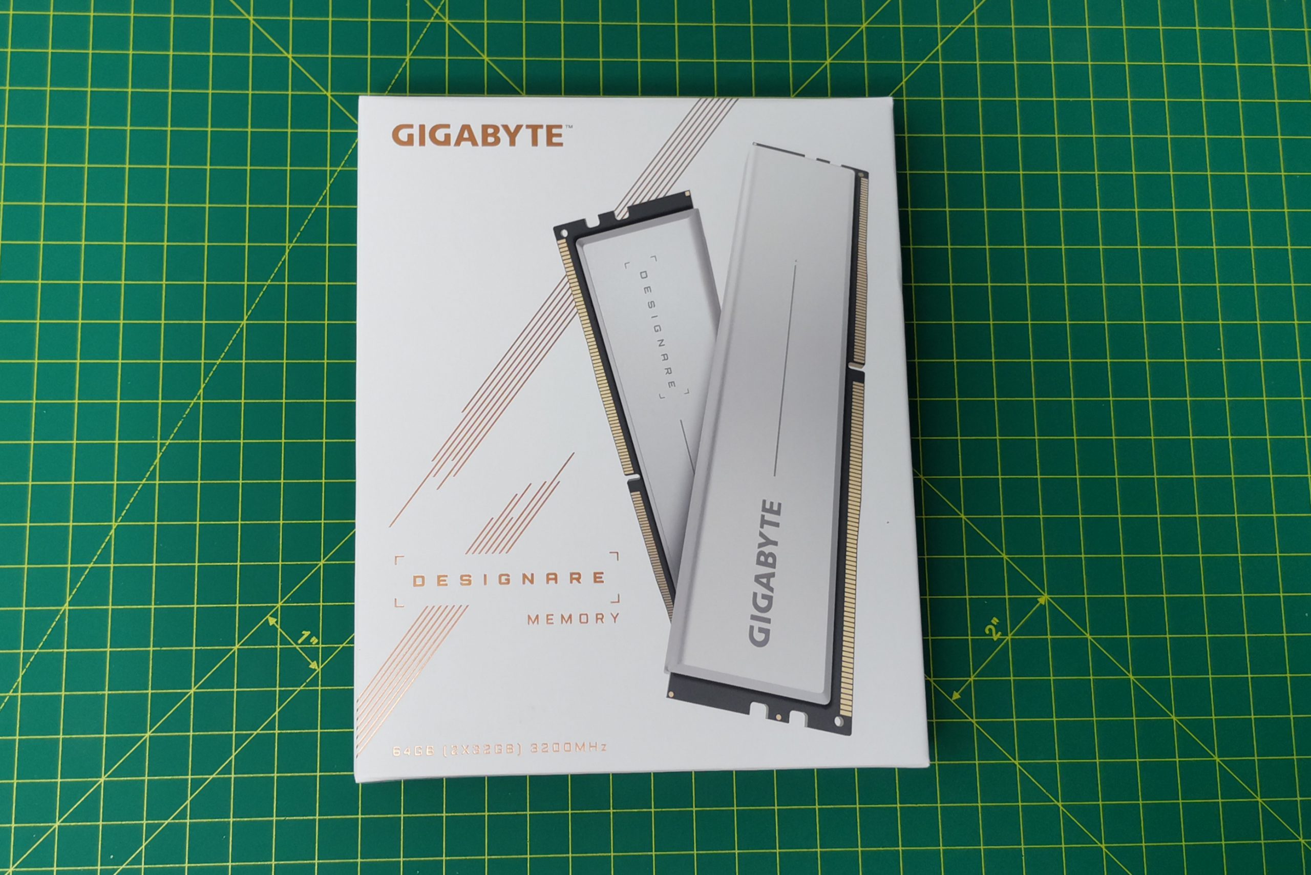 ĐÁNH GIÁ NHANH KIT RAM GIGABYTE DESIGNARE 32GBX2 TỐC ĐỘ 3200MHZ