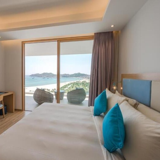 Top 10 Khách Sạn Gần Eo Gió Bình Định Có View Biển Đẹp