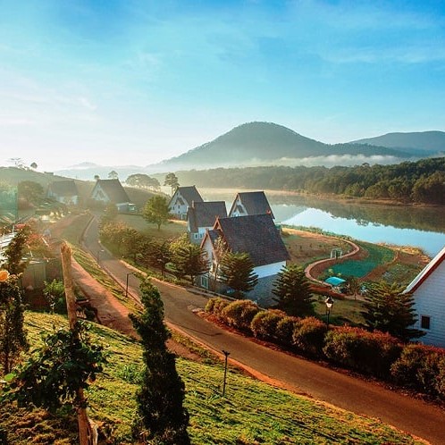 Hành Trình Du Lịch Nha Trang - Đà Lạt: Biển Và Sương Mù