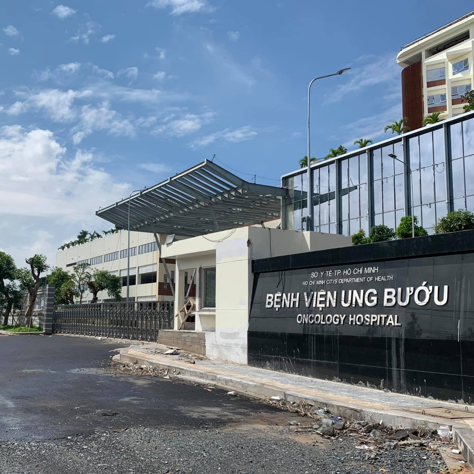 5+ Khách Sạn Giá Rẻ Gần Bệnh Viện Ung Bướu HCM Cơ Sở 2