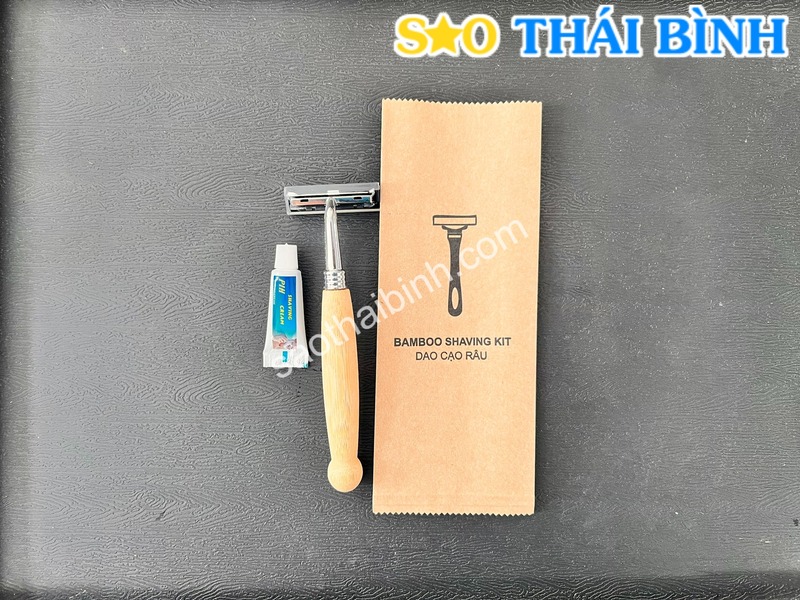 Dao cạo râu và kem cạo khách sạn
