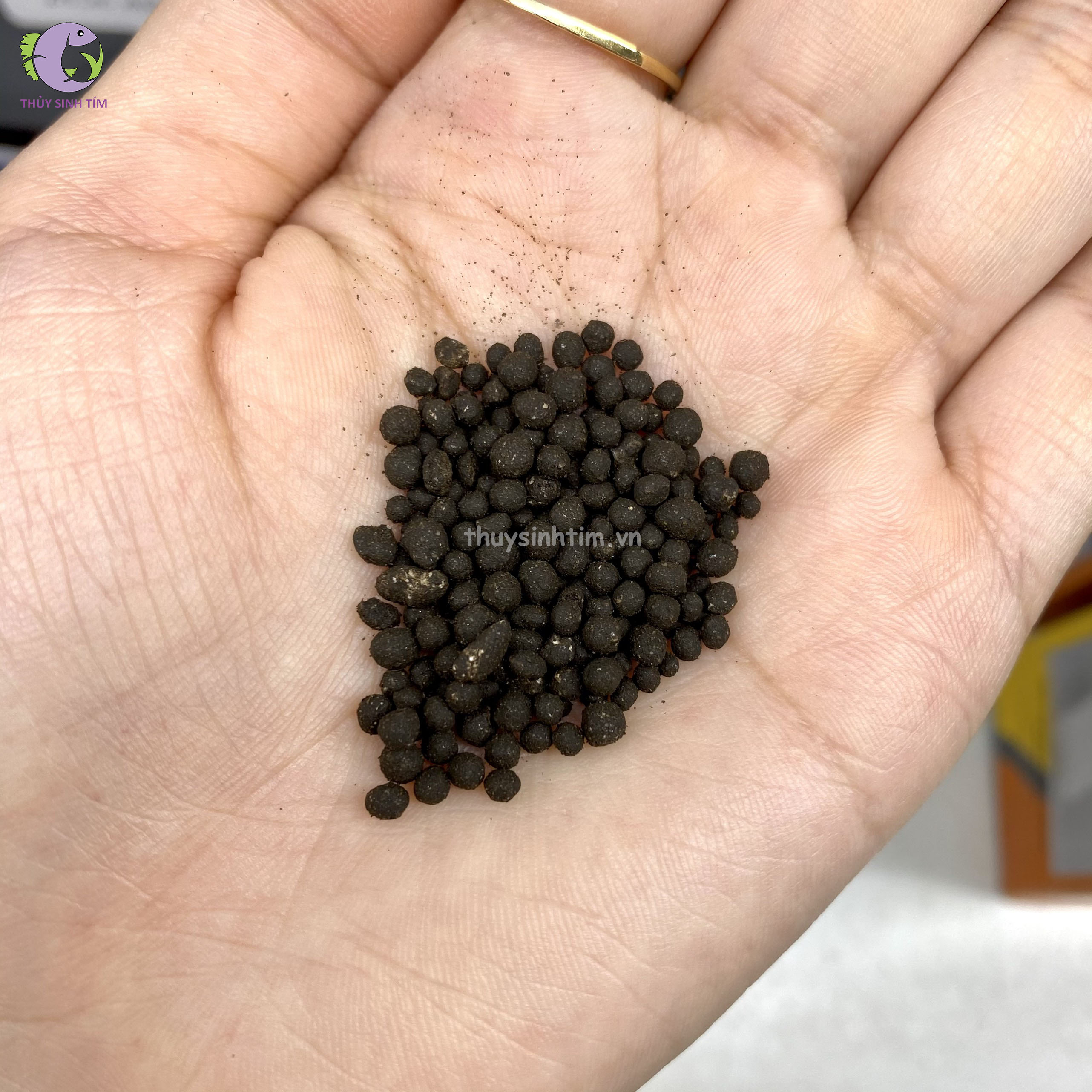 Phân Nền Thủy Sinh Miracle Soil (1L) - 2