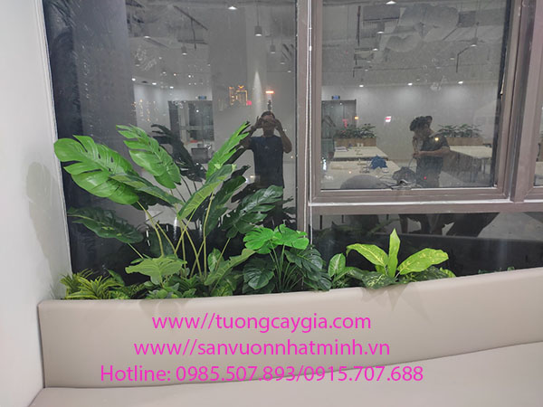 Thi công cây giả trong bồn tại Công ty bảo hiểm Manulife - Tp Vinh, Nghệ An