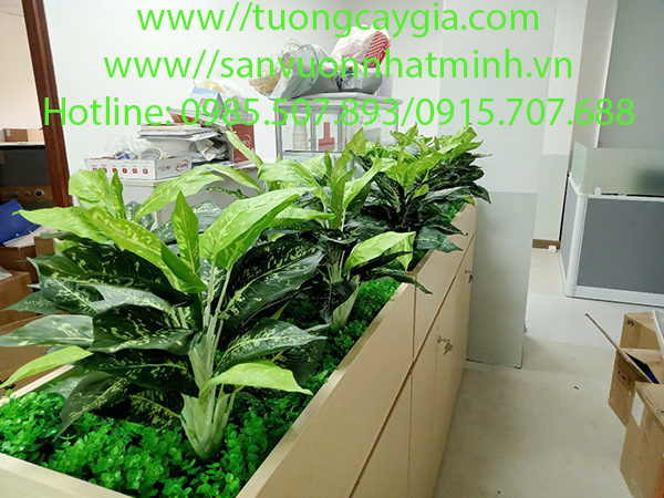 Decor bục cây lá nhân tạo tại nhà máy khu công nghiệp Nhơn Trạch - Đồng Nai