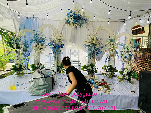 Trang trí hoa tiệc cưới tại nhà hàng Quận Đống Đa - Tp Hà Nội