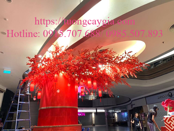 Hoa đào đỏ rực tại Aeon mall Bình Tân - Tp HCM