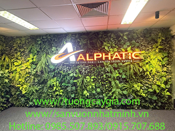 Lắp đặt vách tường cây nhân tạo tại tòa nhà Sông Đà, đường Phạm Hùng, Tp Hà Nội