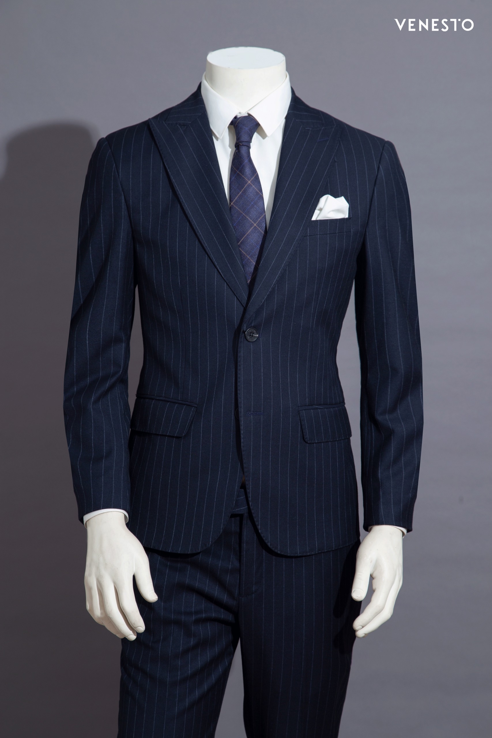 Bộ suit sáu cúc - kẻ sọc xanh đen- Vest nam cao cấp Lapier