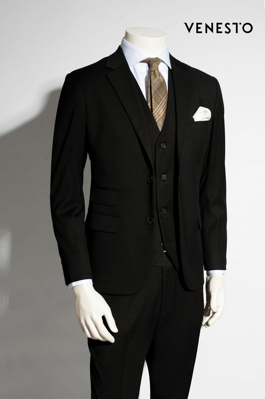 Bộ vest đen trơn