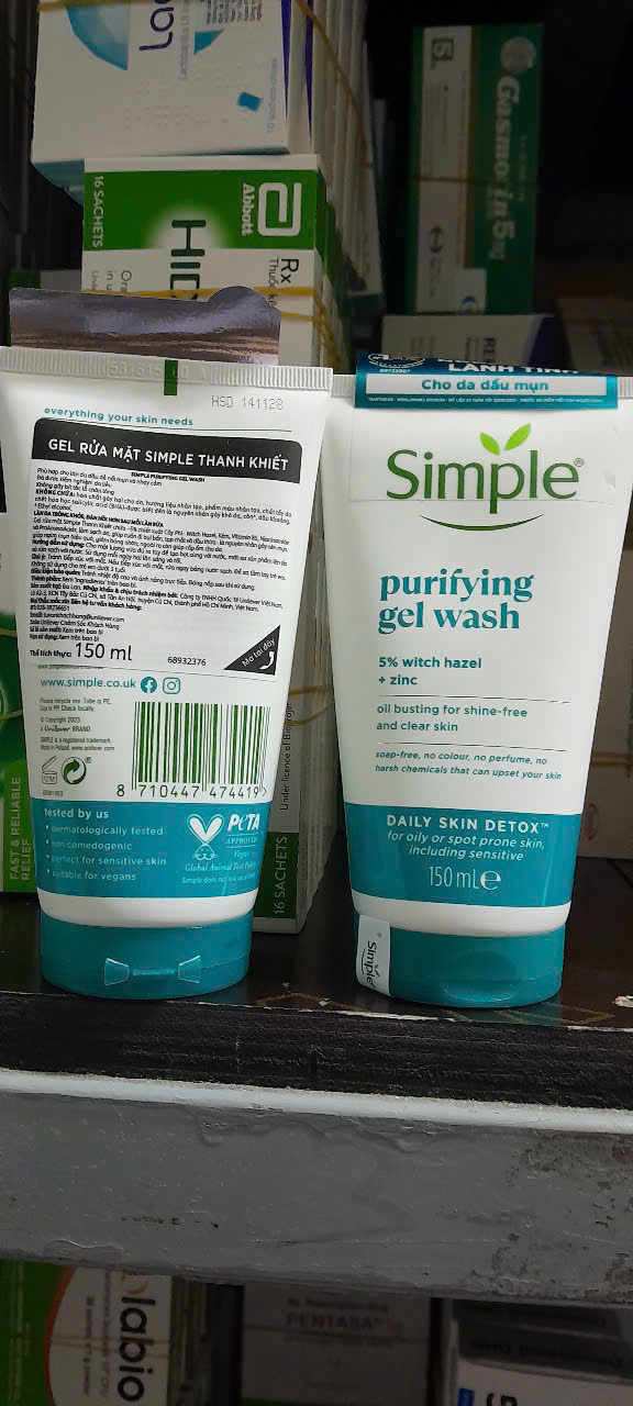 Gel Rửa Mặt Simple Thanh Khiết Giảm Bóng Nhờn 150ml