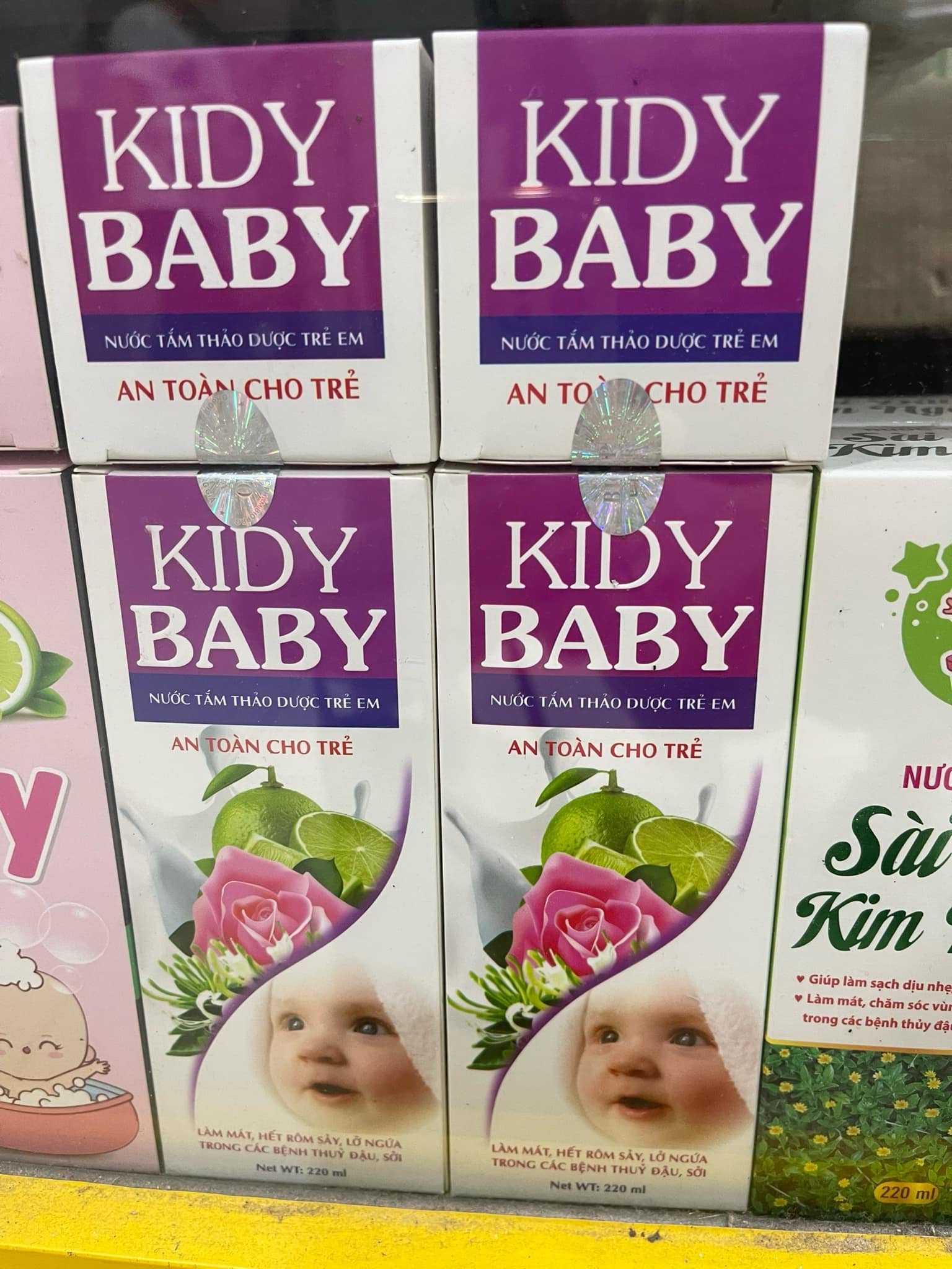 Nước tắm thảo dược Kidy Baby 220ml