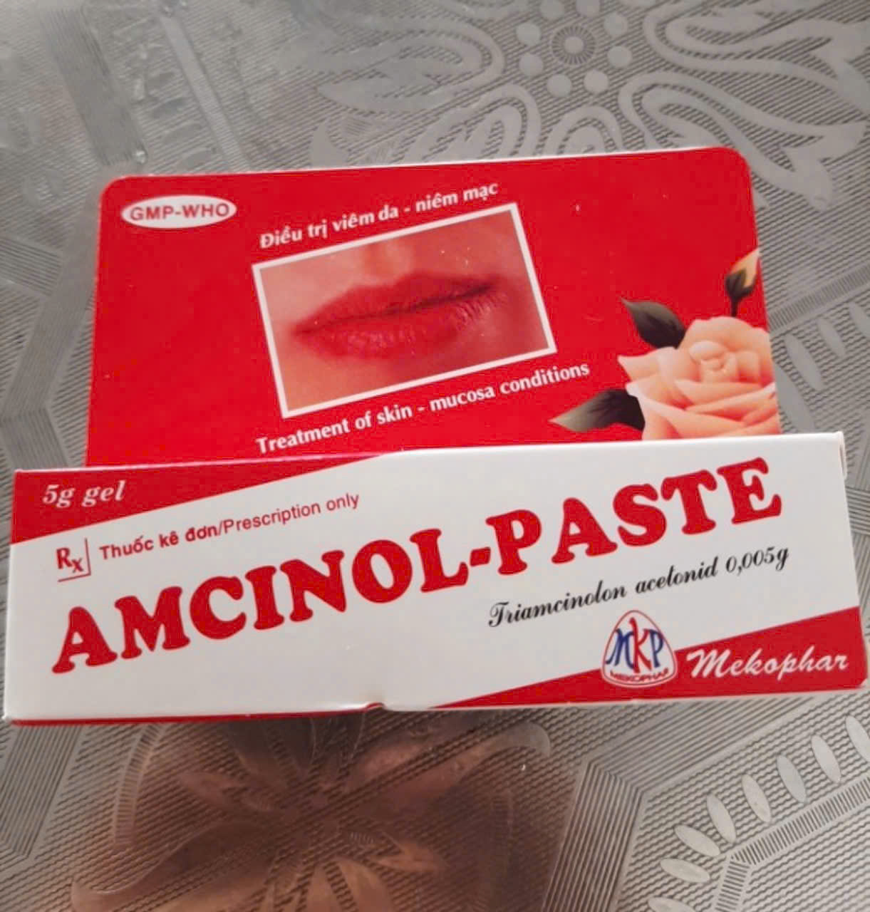 Amcinol Paste