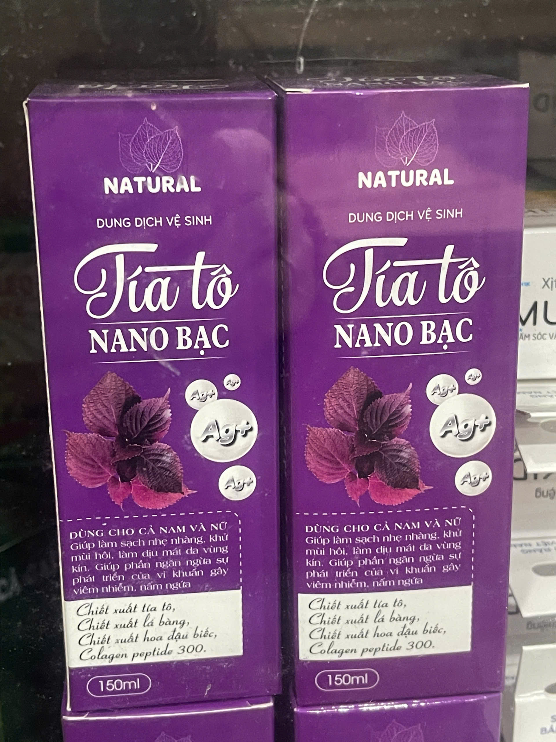 Dung Dịch Vệ Sinh Tía Tô Nano Bạc Natural
