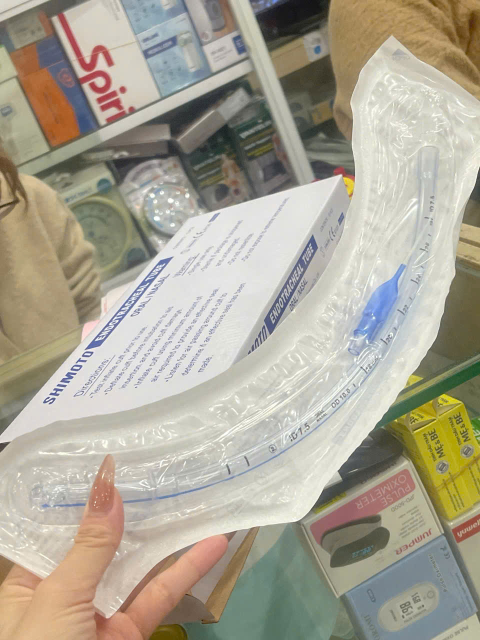 Ống nội khí quản có bóng