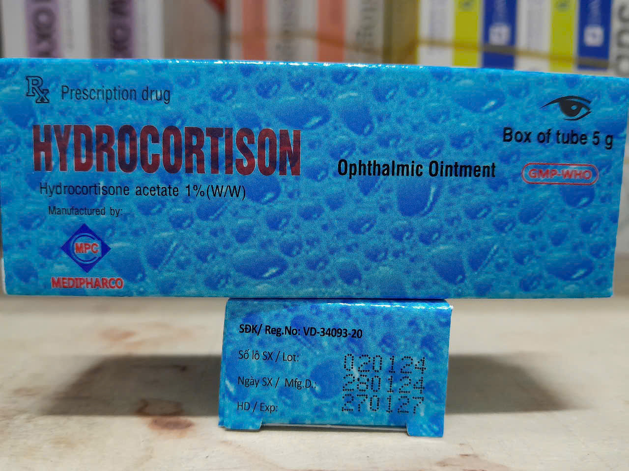 Thuốc mỡ tra mắt Hydrocortison 1%