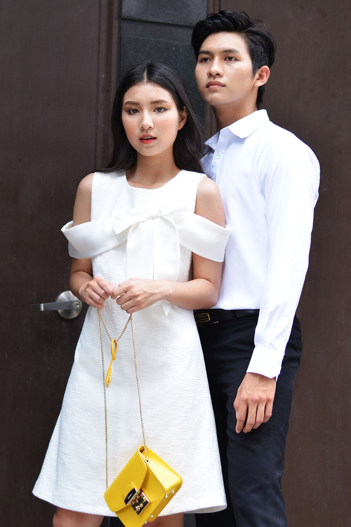 Đồ Đôi Cao Cấp Trắng Couple Premium White Shirt & Textured Bow Tie Dress