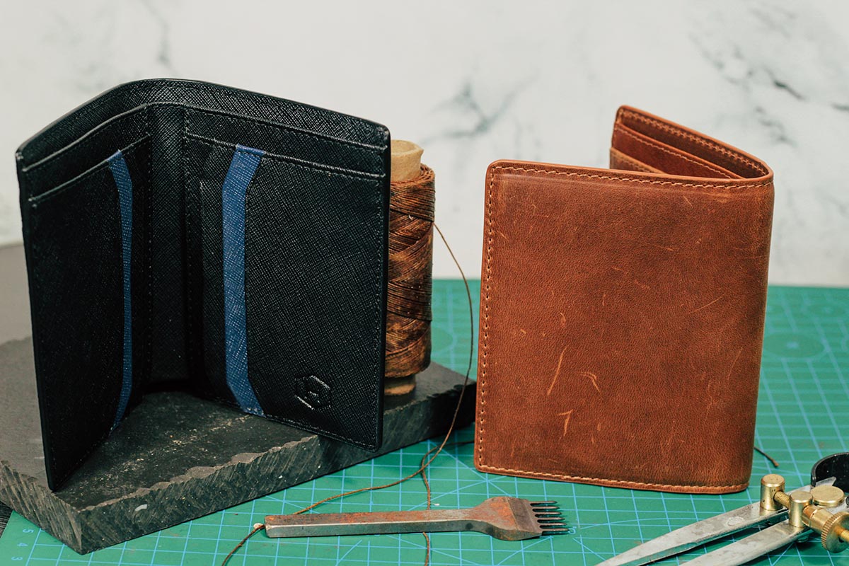 Ví da đứng Gen8 Handcrafted Wallet 