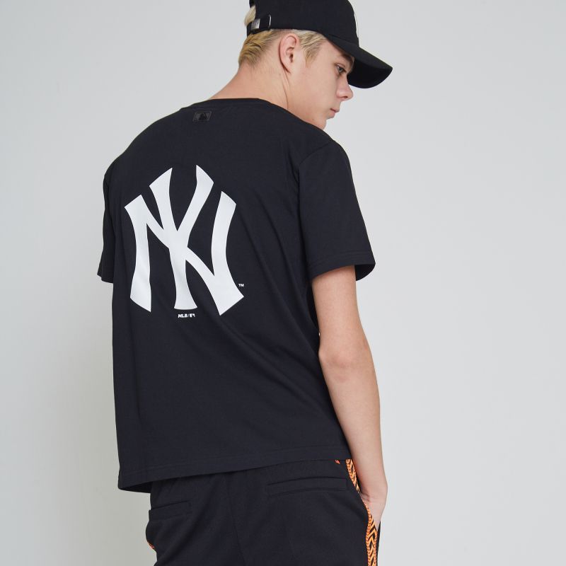 MLB NY big logo black Tshirt