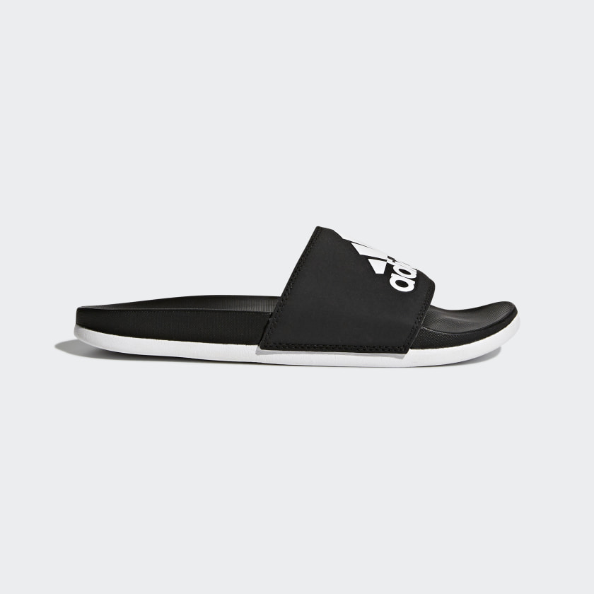 Adilette cloudfoam hotsell plus logo