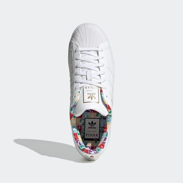 Superstar là dòng giày đánh dấu sự thành công của Adidas