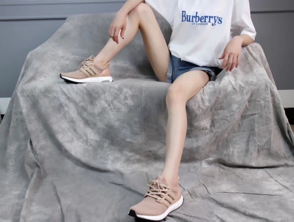 Phiên bản Adidas Ultra Boost 3.0 không được đánh giá cao về thiết kế nhưng khi phối đồ vẫn khá chất với Casual Outfit