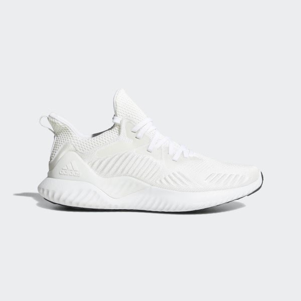 Phối màu Triple White của AlphaBounce bắt mắt và cực thu hút