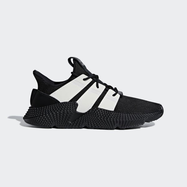 Phối màu trắng đen cực hút mắt của Adidas Prophere