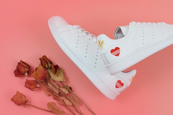 Adidas Stan Smith dành cho các cô nàng yêu thích tone trắng