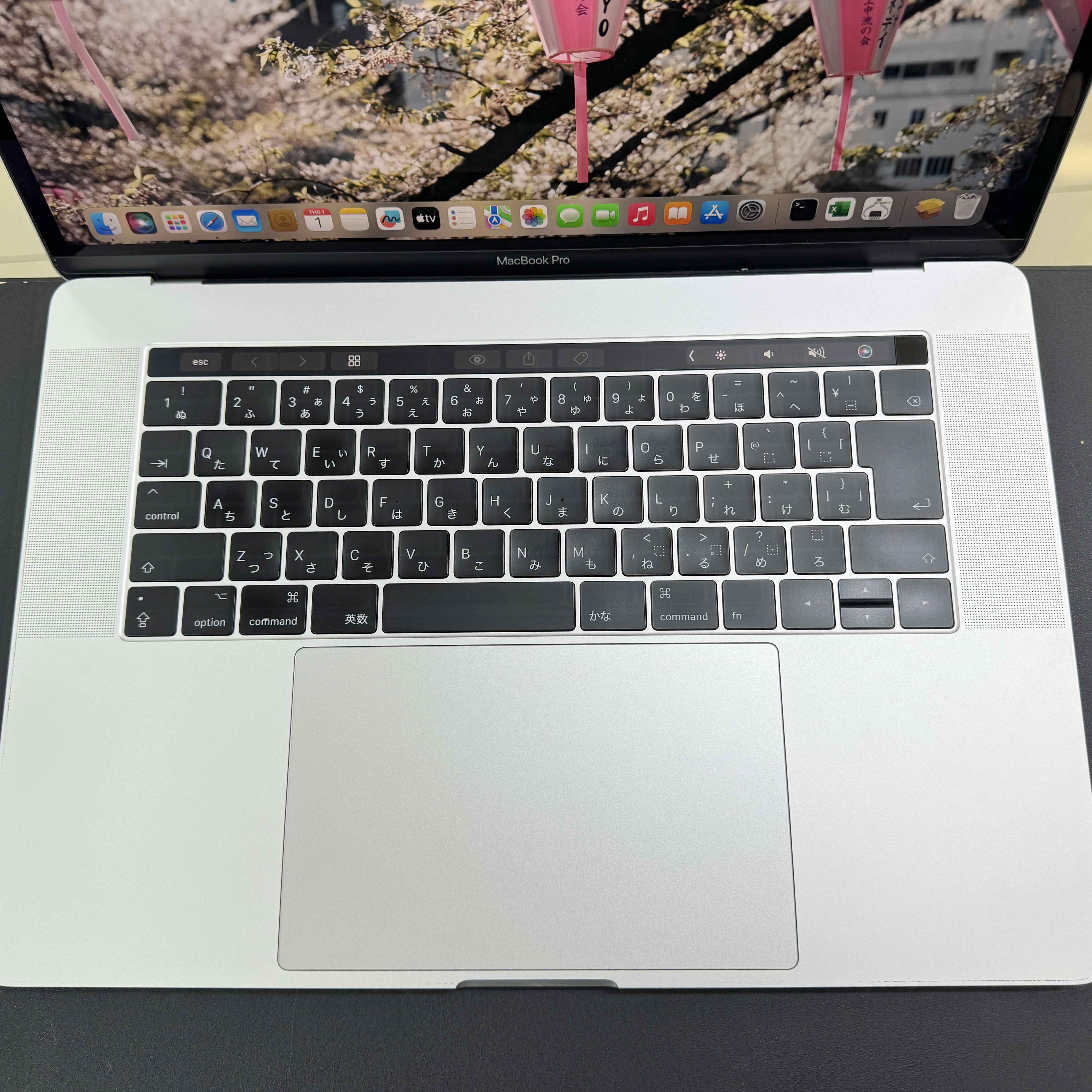 Đã qua sử dụng】Apple MacBook Pro 2017 15 inch - Core i7 Đã qua sử dụng】Apple MacBook Pro 2017 15 inch - Core i7