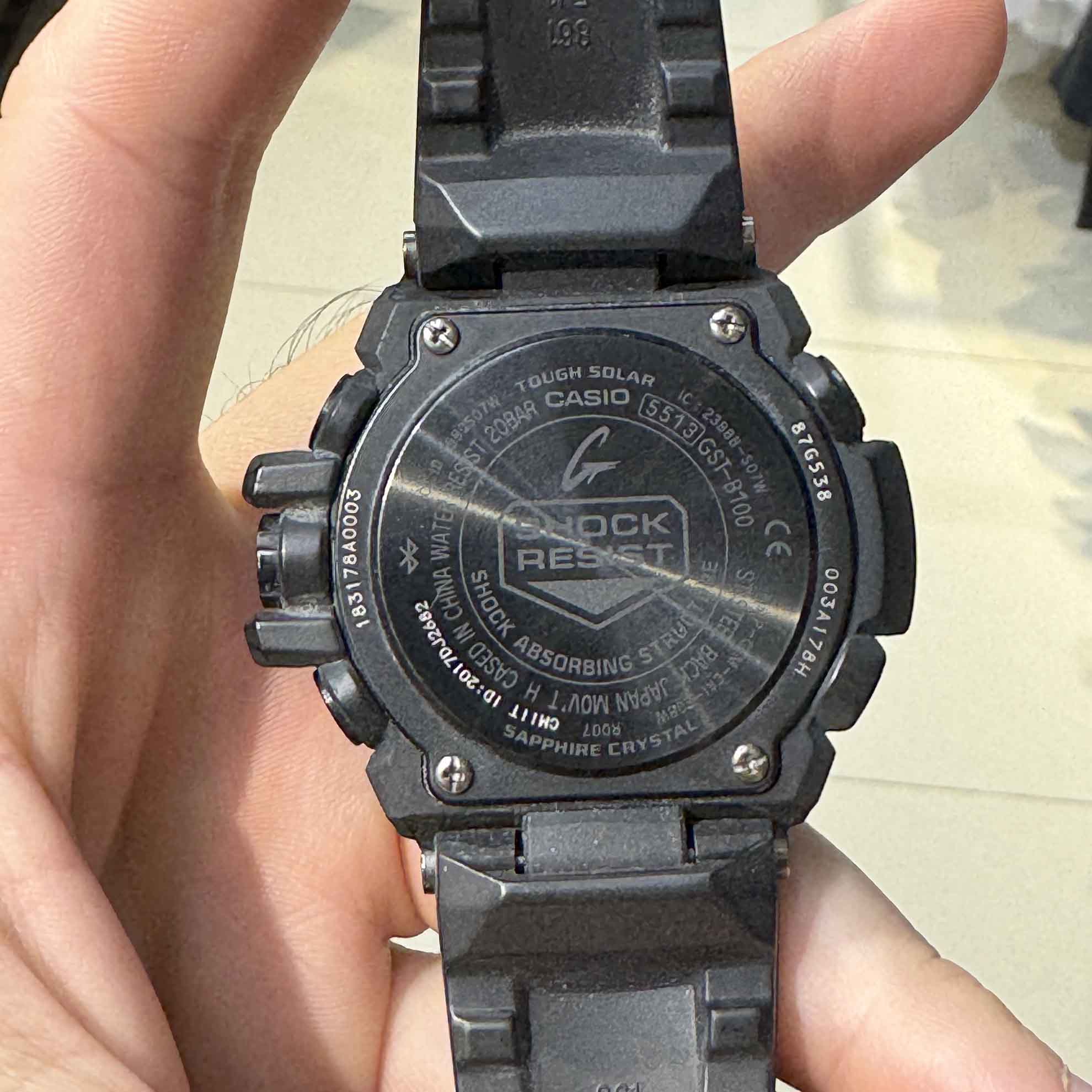 Gショック G-STEEL GST-B100XB-2AJF 力強く美しい。先進テクノロジーを