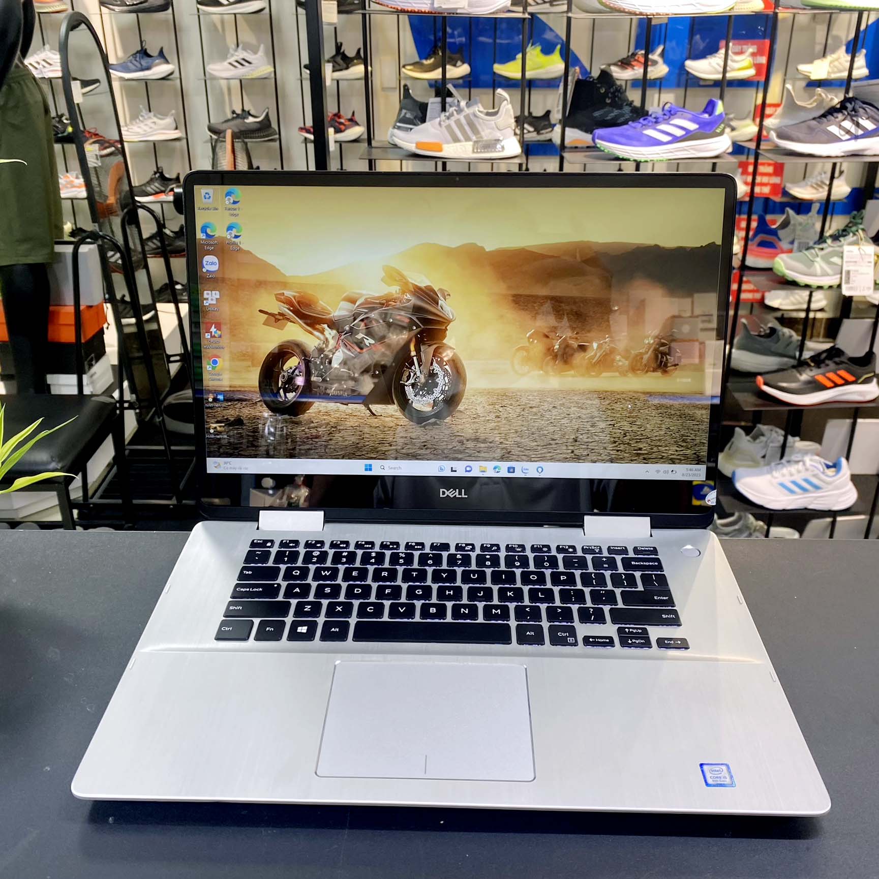 【Đã qua sử dụng】DELL Inspiron 7586 2-in-1 15.6inch FHD TOUCH i5-8265U 1 ...