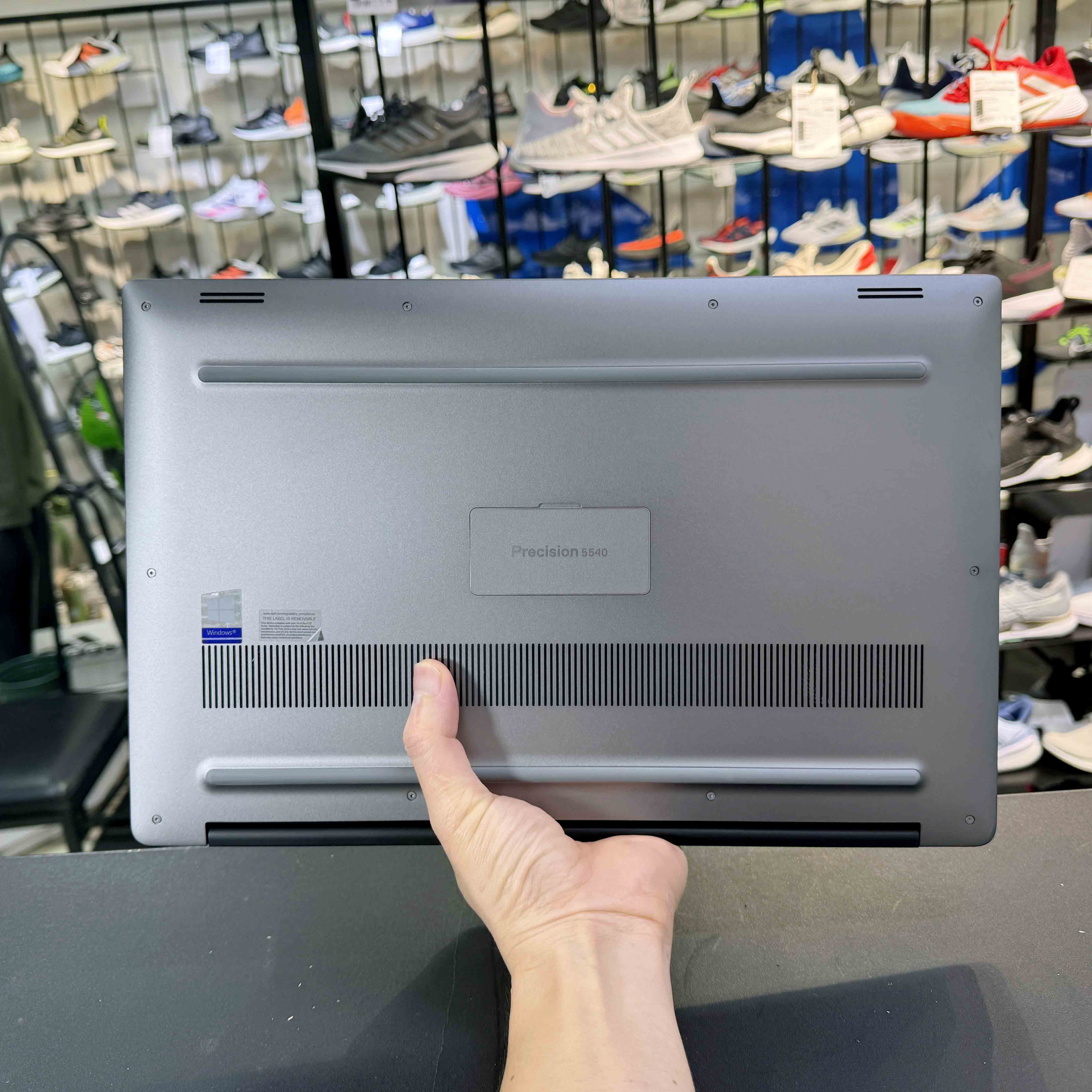 Dell Precision 5540 I7-9850H 16Go RAM 512Go SSD T1000 15.6" 4K - Reconditionné Garantie 1 An