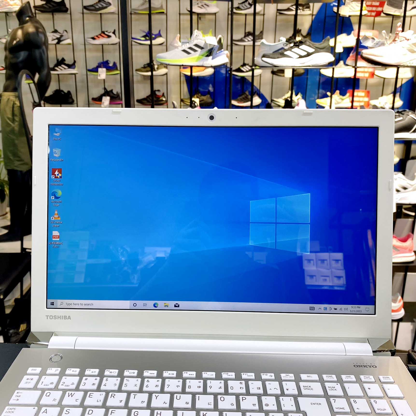 Đã qua sử dụng】Toshiba Dynabook T65/EG Core i7-7500U 2.7GHz Đã qua sử dụng】Toshiba Dynabook T65/EG Core i7-7500U 2.7GHz