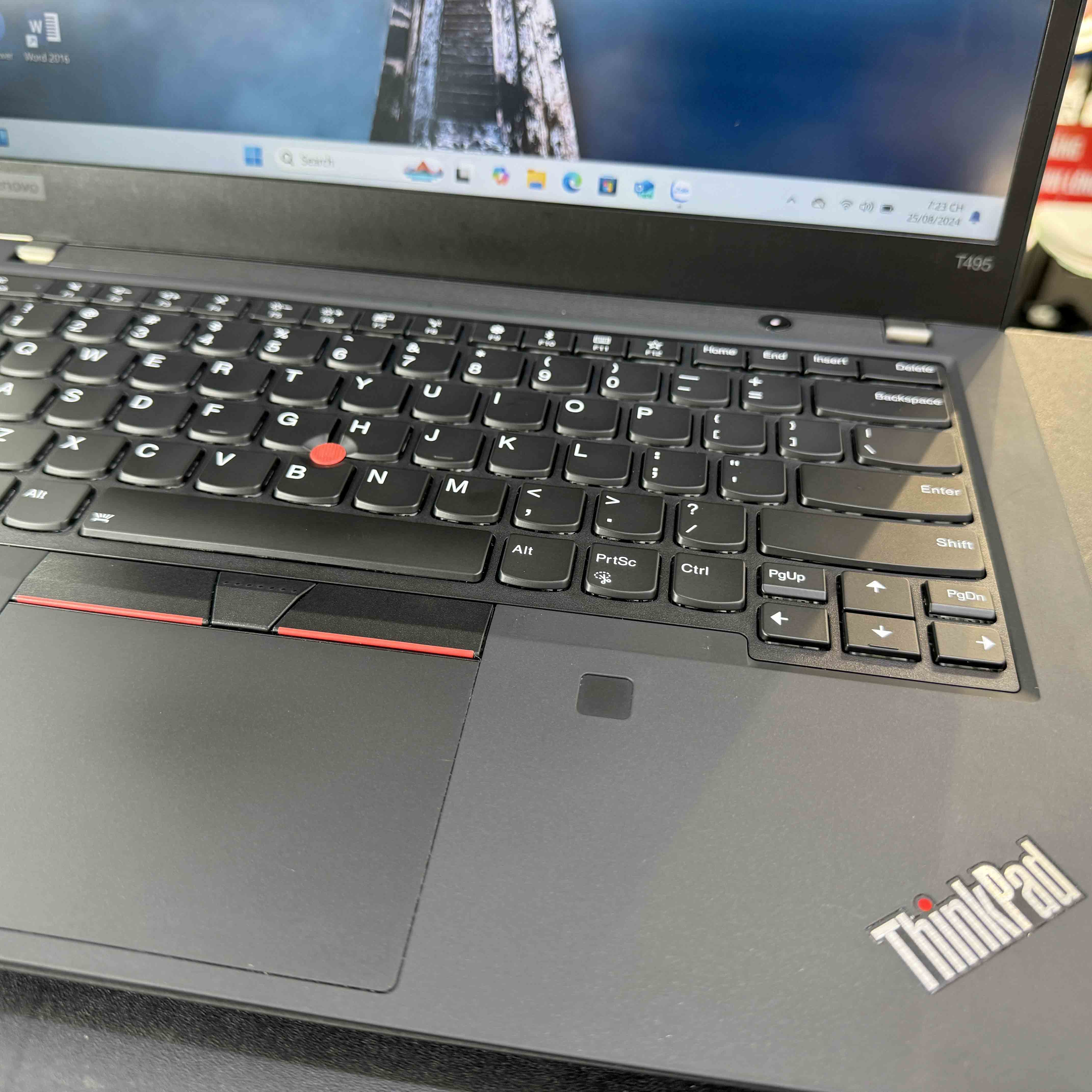 Touche de Clavier pour LENOVO ThinkPad T14 / P14s / P43s / L490 / T490 Touche de Clavier pour LENOVO ThinkPad T14 / P14s / P43s / L490 / T490
