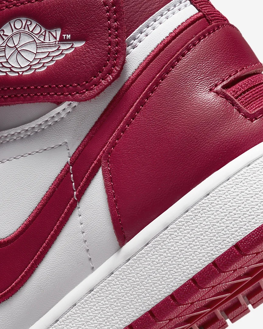 Giày Nike Chính hãng - Air Jordan 1 Hi FlyEase - Đỏ