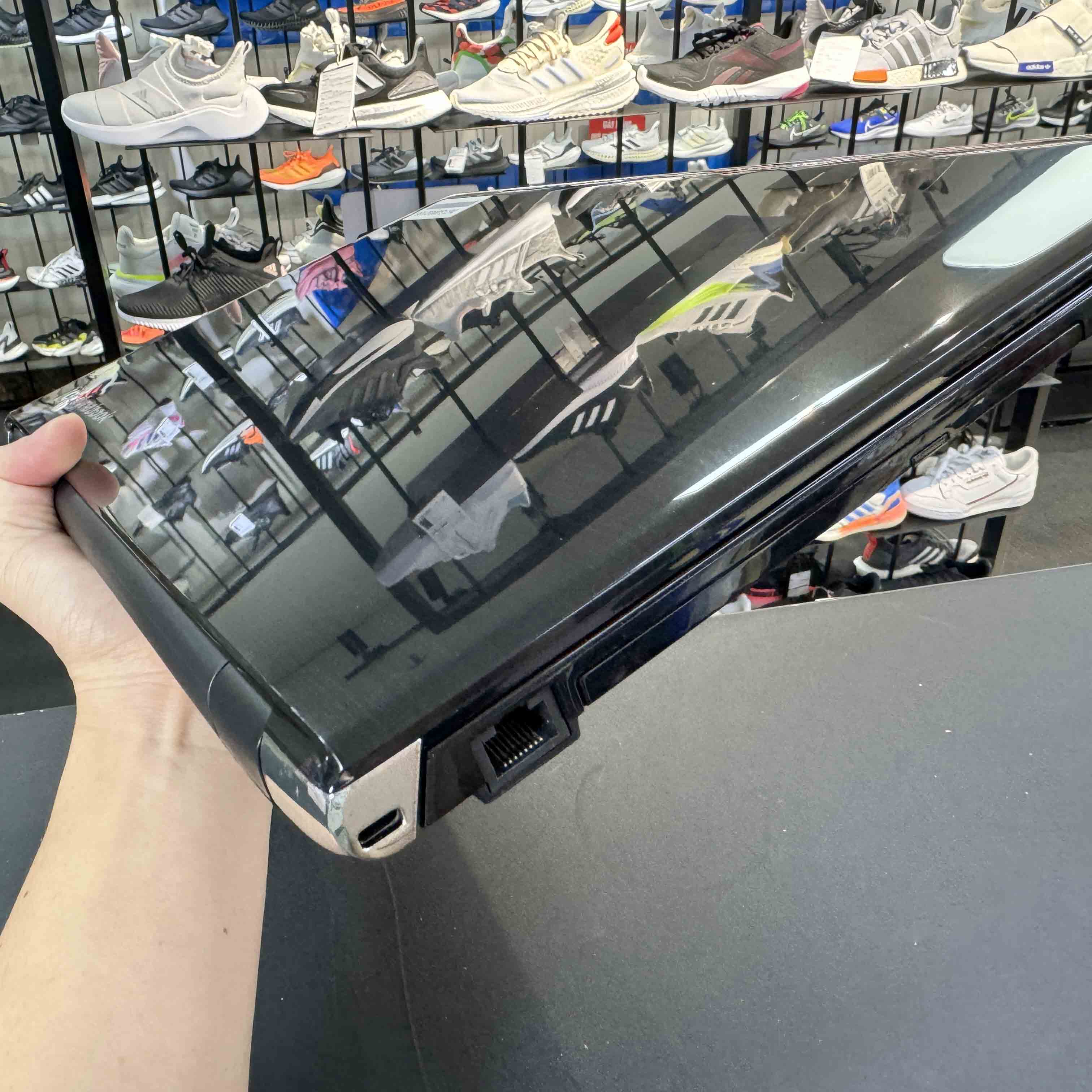 Đã qua sử dụng】Toshiba Dynabook 15.6 inch FHD T75/EB Core Đã qua sử dụng】Toshiba Dynabook 15.6 inch FHD T75/EB Core
