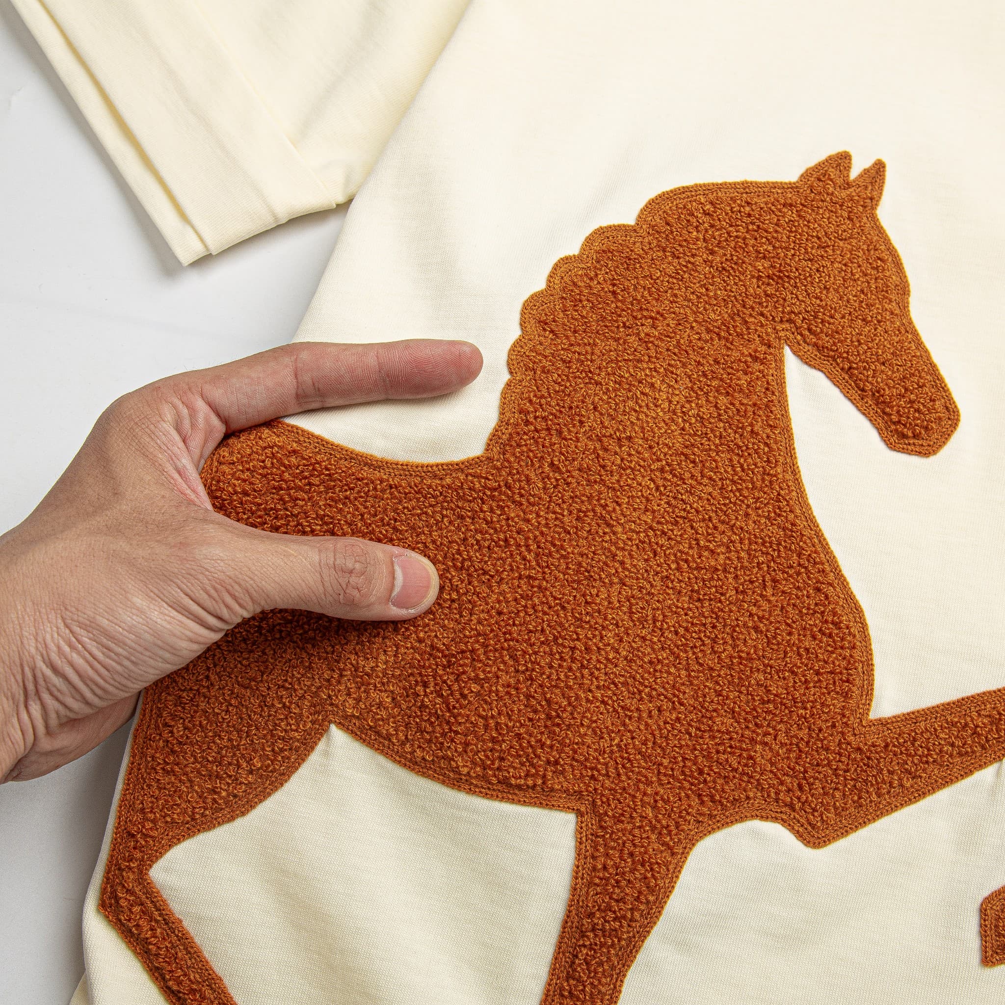 SP807 - Áo Thun Poney