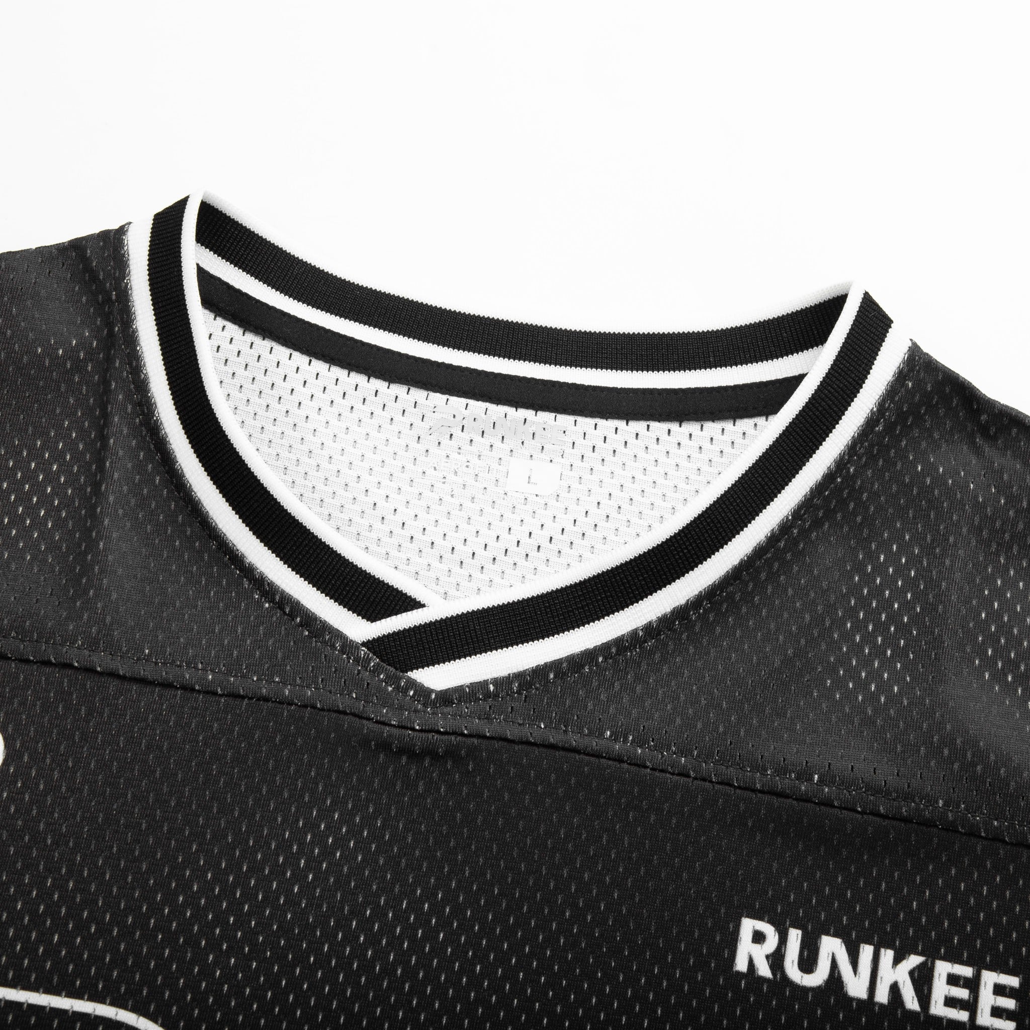 SP750 - Áo Thun V-Neck Runner