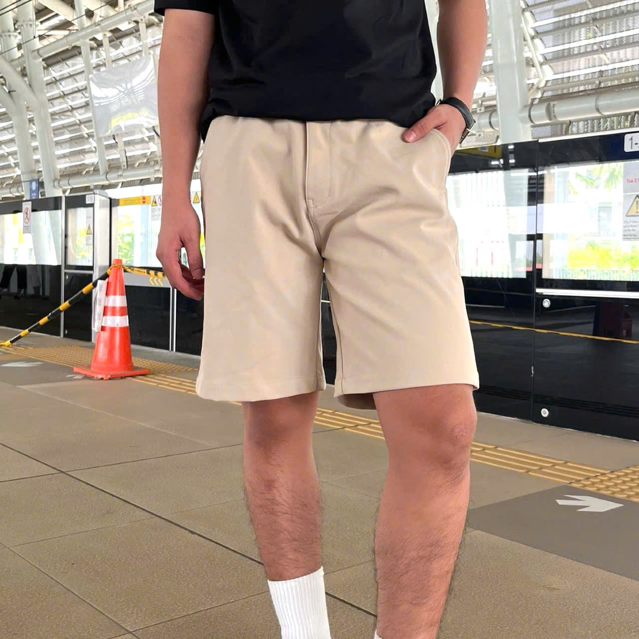 SP745 - Quần short basic sleek V2 - Ngang gối