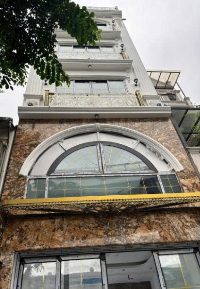 Lắp Đặt Cửa Phòng Ngủ và Cửa Wc Tại 195 Đại La