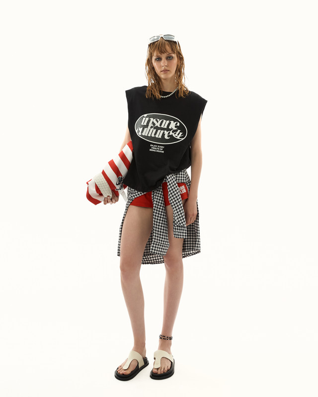 Insane® Capsule Tee - Black