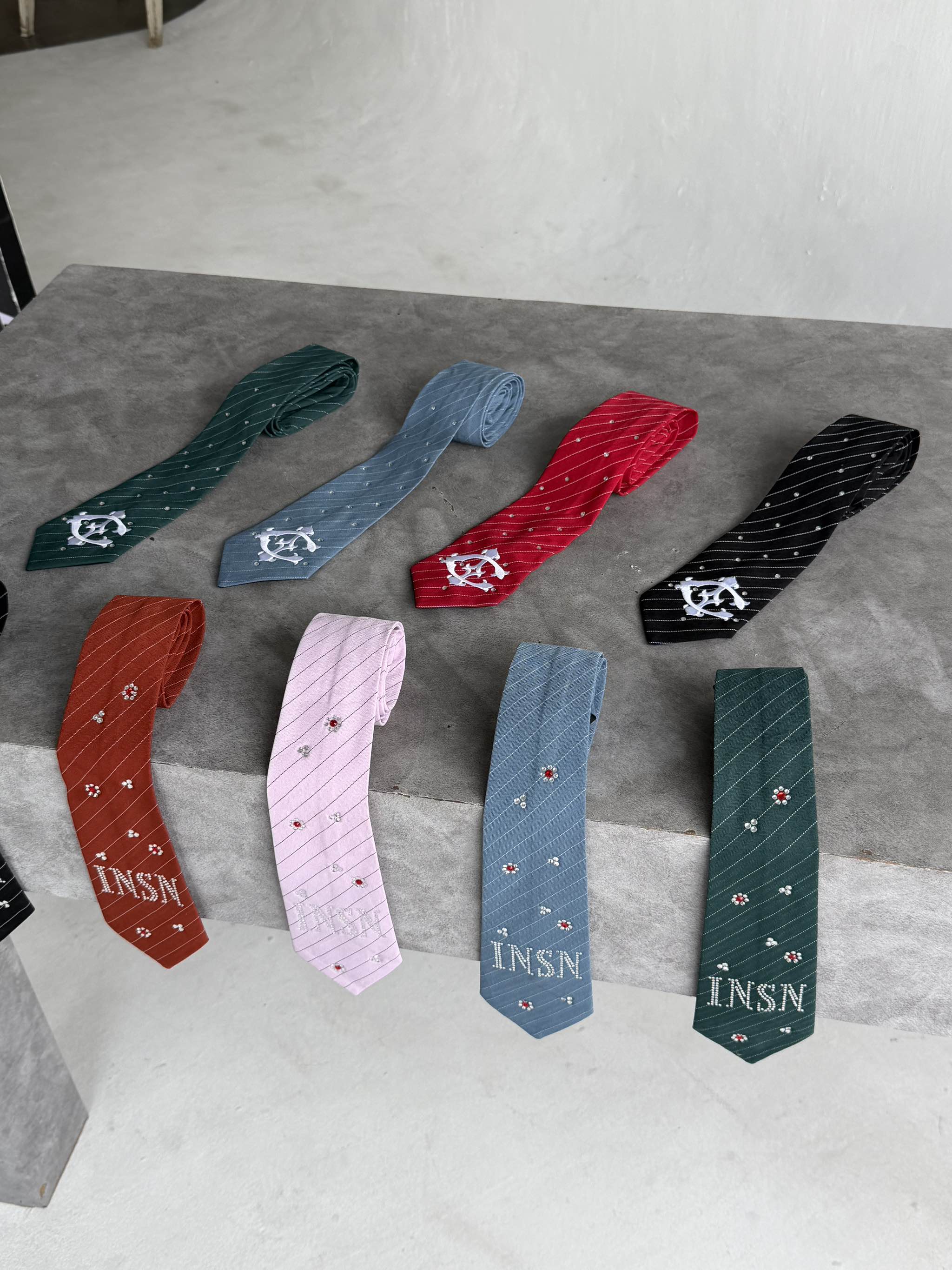 Insane® Vesper Tie - Baby Pink