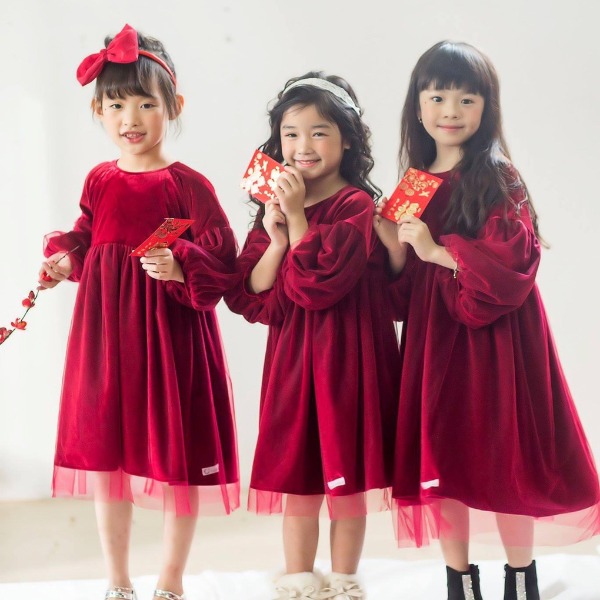 Váy bé gái nhung đỏ thêu hoa ROLIA mặc Noel diện tết V128