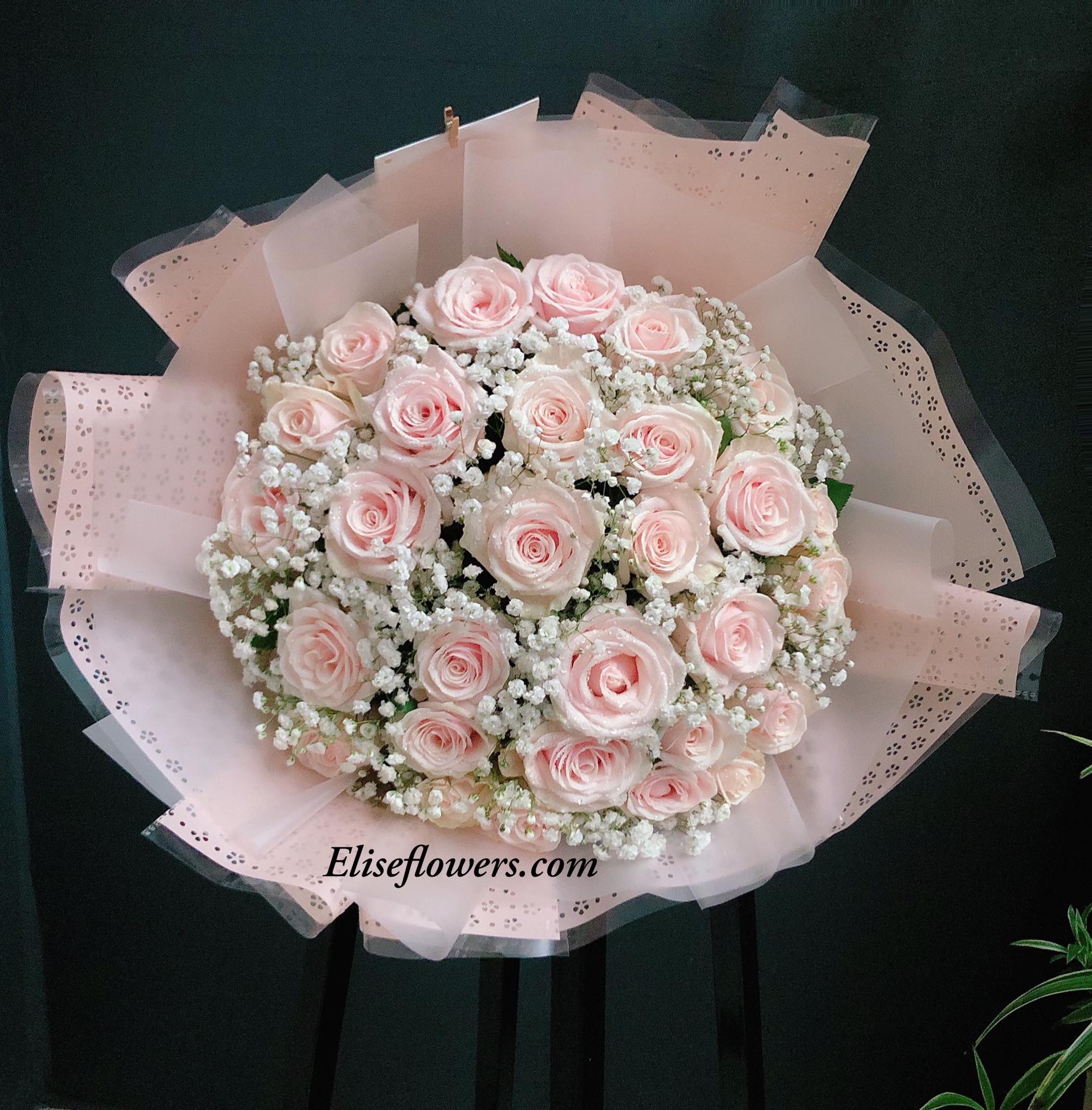 Bó hoa hồng kem dâu size lớn | bó hoa sinh nhật màu hồng kem dâu