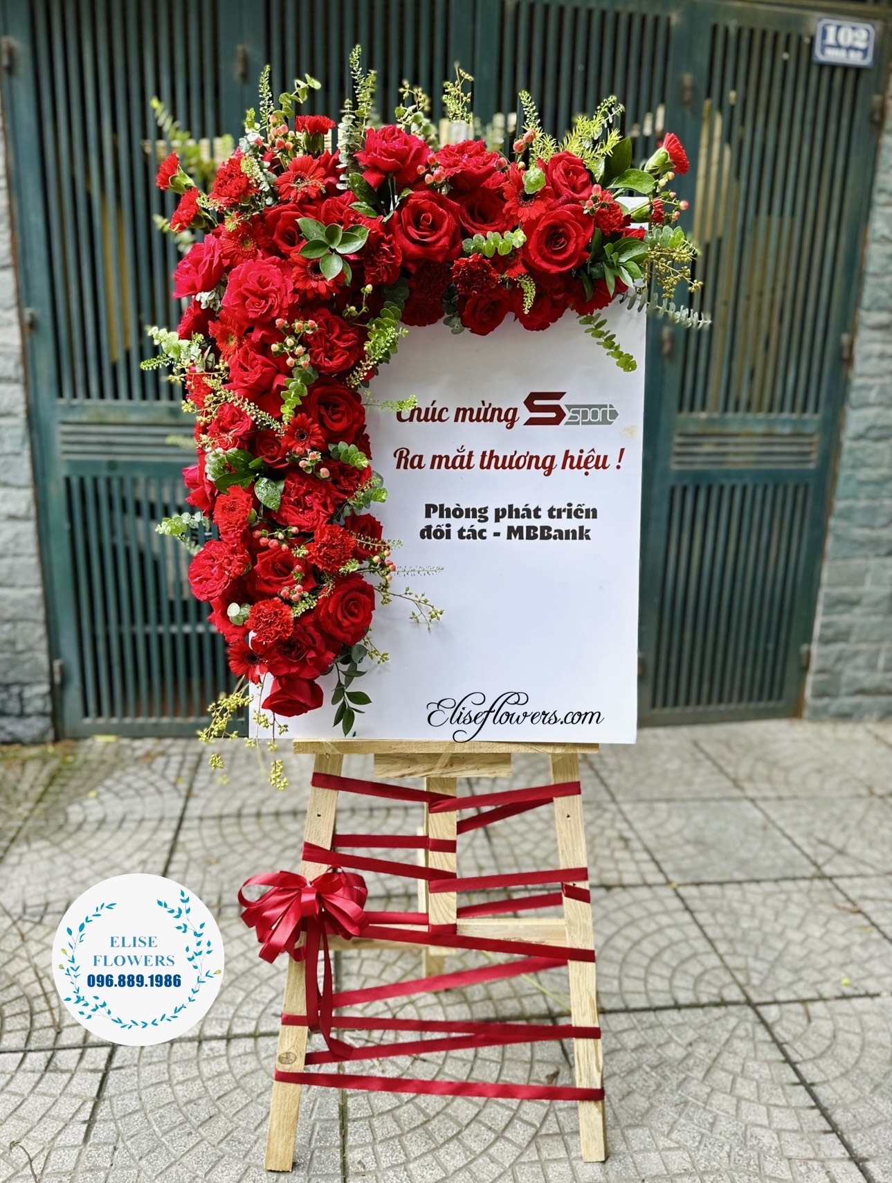 Bảng hoa khai trương giá vẽ màu đỏ tại Hà Nội - Hoa khai trương khung tranh màu đỏ đẹp ở Hà Nội