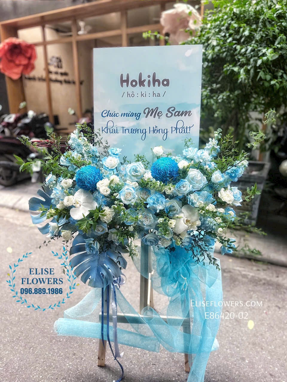 Bảng kệ khung tranh khai trương màu xanh, món quà khai trương cao cấp, sang trọng