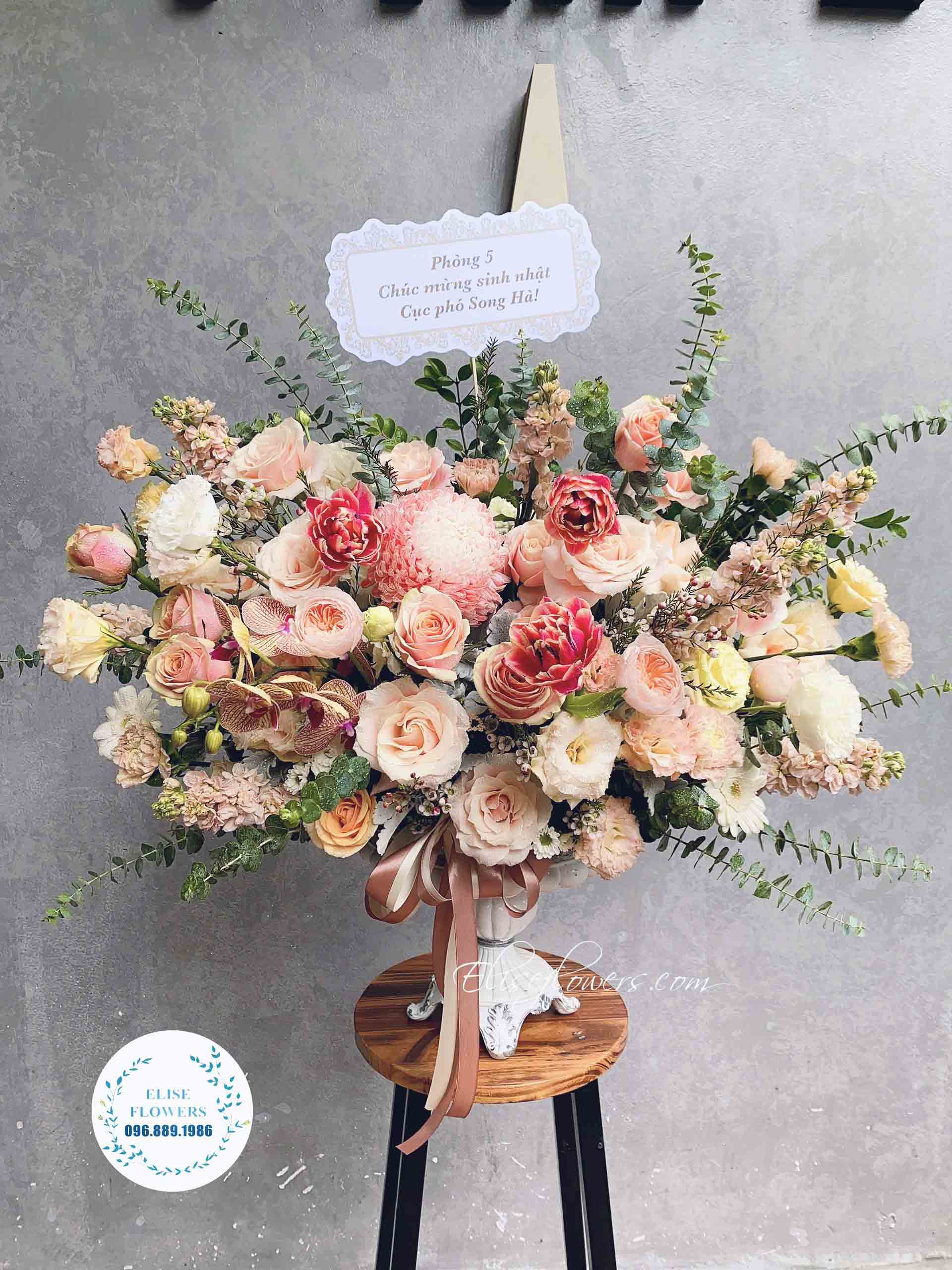 Bình hoa vàng kem sang trọng chúc mừng sinh nhật | Điện hoa sinh nhật Hà Nội