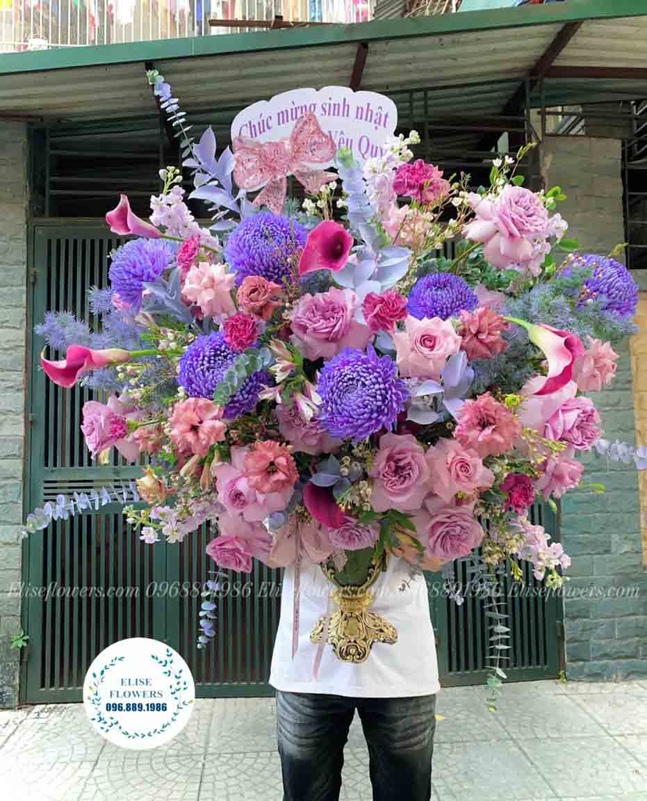 Bình hoa màu tím đẹp sang trọng chúc mừng sinh nhật lãnh đạo tại Eliseflowers.com
